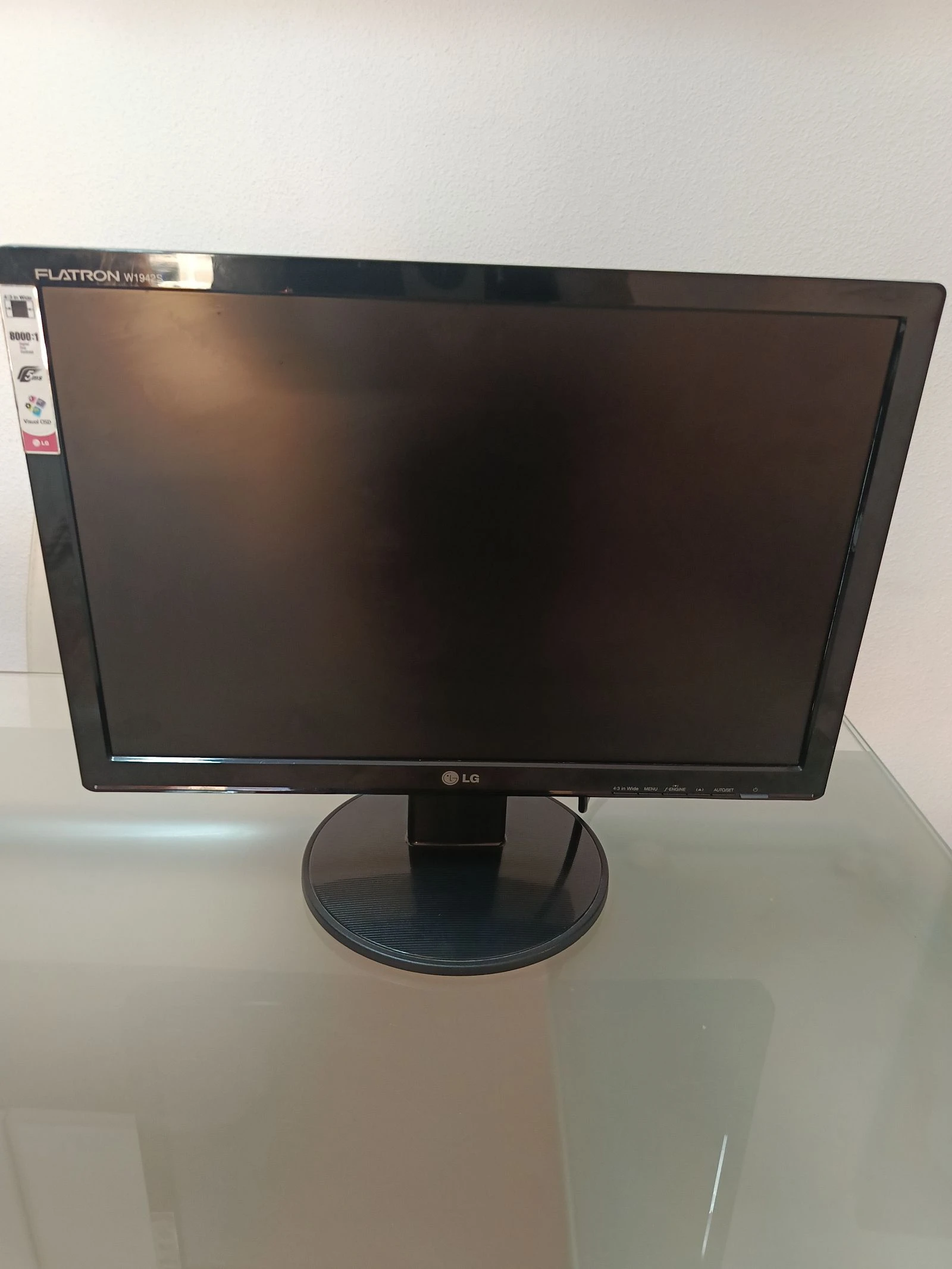 19 inch LG Flatron W1942S Monitor Black with cable, perfect condition – photo 5